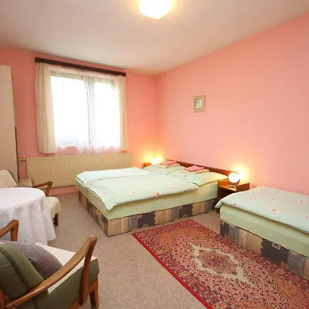 Hlásná Třebáň Apartamento