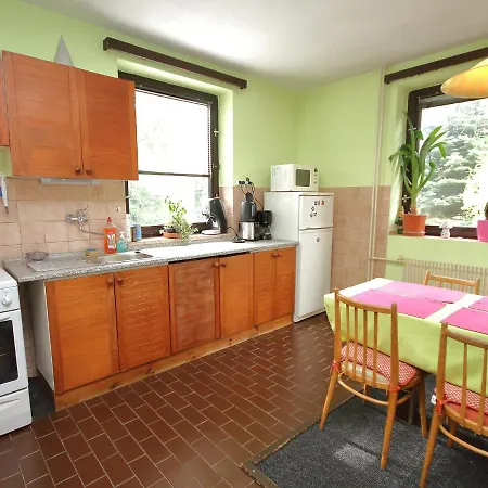 Hlásná Třebáň Apartamento *